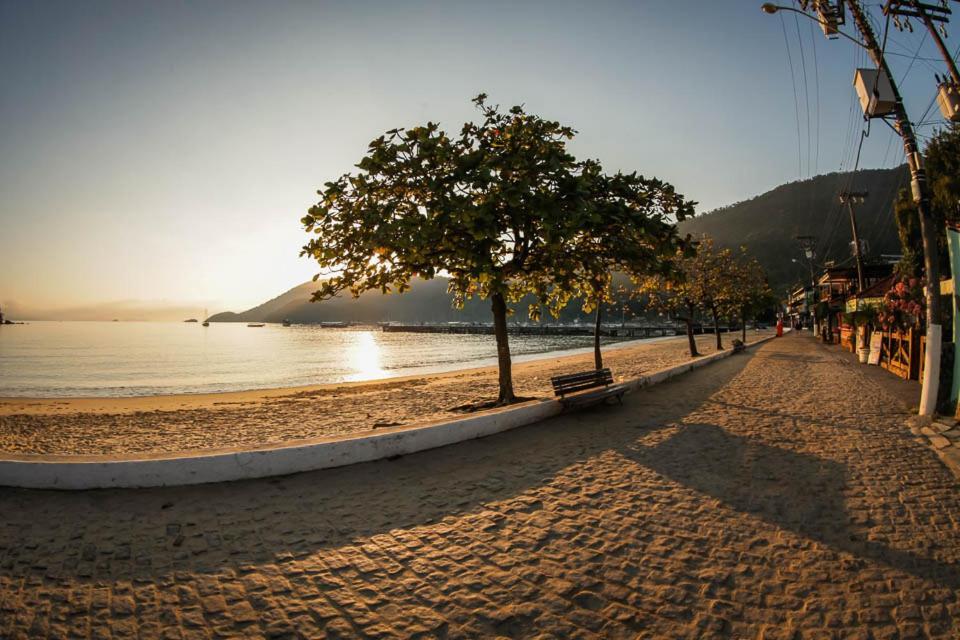 Pousada Recreio Da Praia Vila do Abraao Exterior photo